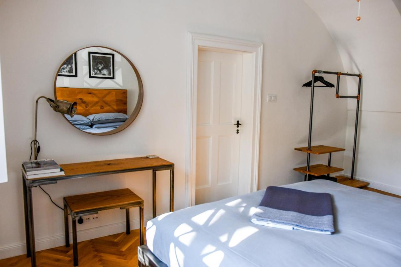 Beautiful 2Bed Apartment In The Centre Of Varazdin Ngoại thất bức ảnh