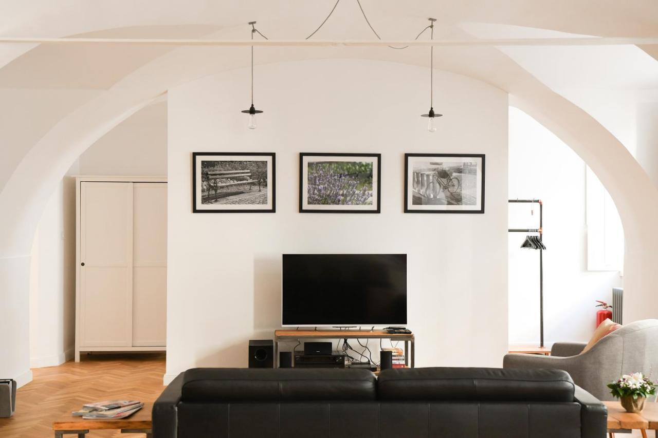 Beautiful 2Bed Apartment In The Centre Of Varazdin Ngoại thất bức ảnh